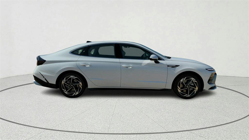 new 2024 Hyundai Sonata car, priced at $31,661