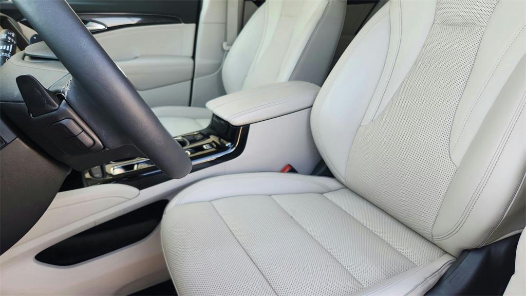 used 2022 Buick Envision car, priced at $24,860