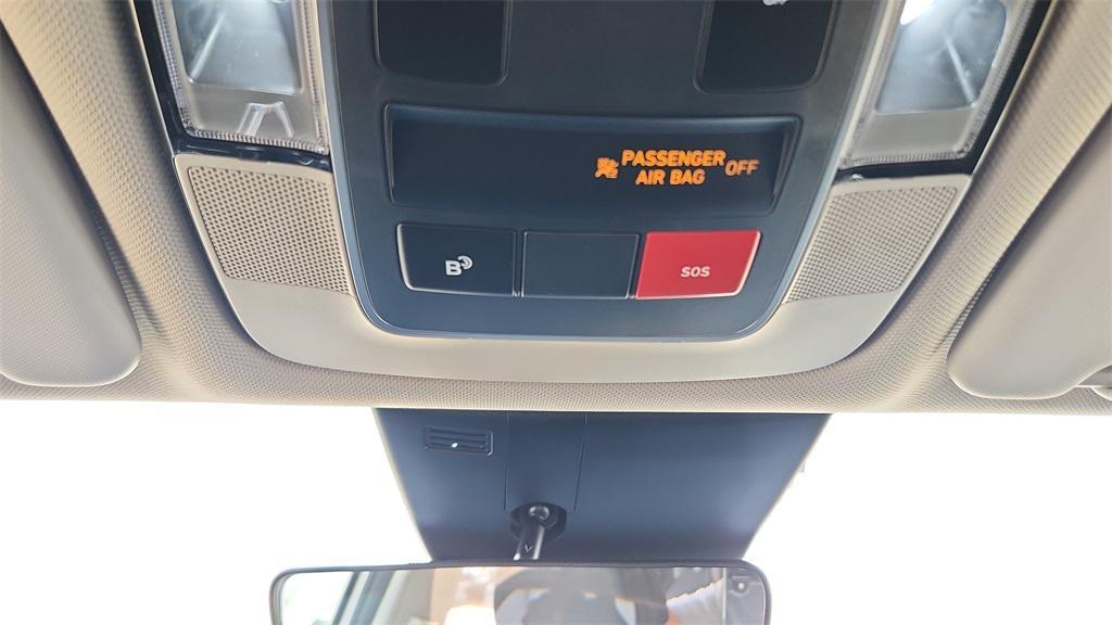 new 2025 Hyundai TUCSON Hybrid car, priced at $32,904