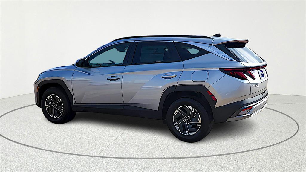 new 2025 Hyundai TUCSON Hybrid car, priced at $32,904