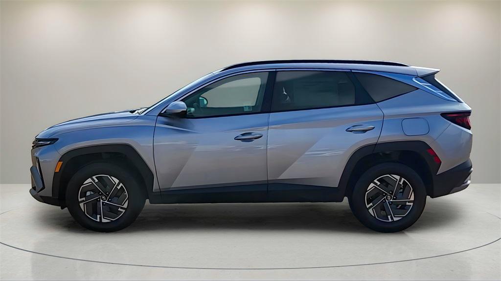 new 2025 Hyundai TUCSON Hybrid car, priced at $32,904