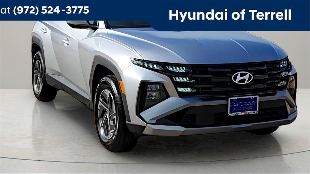 new 2025 Hyundai TUCSON Hybrid car, priced at $32,904