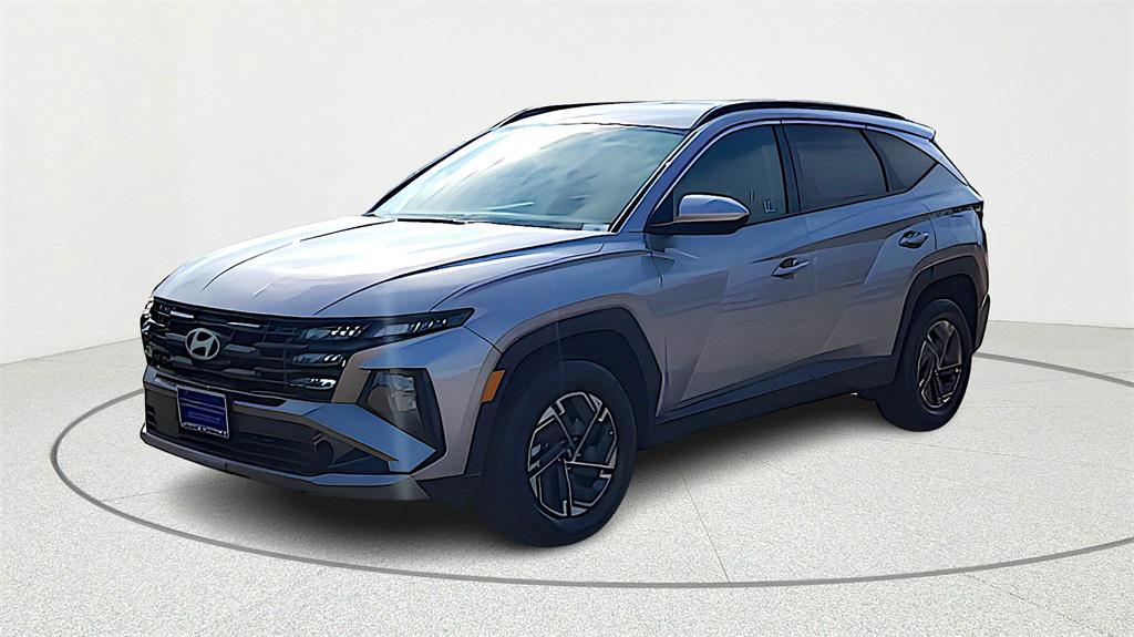 new 2025 Hyundai TUCSON Hybrid car, priced at $32,904