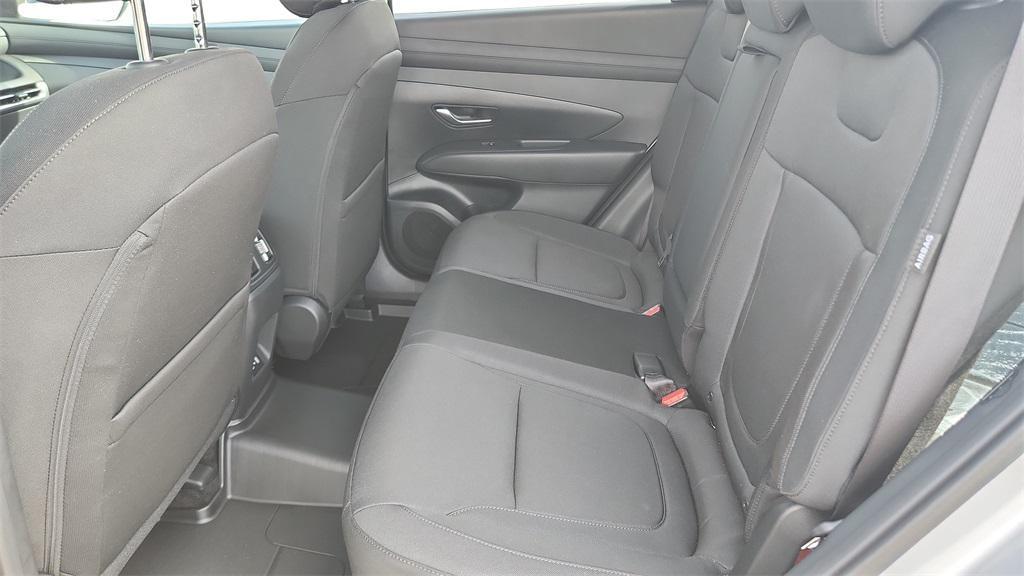 new 2025 Hyundai TUCSON Hybrid car, priced at $32,904