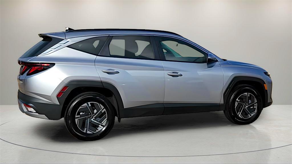 new 2025 Hyundai TUCSON Hybrid car, priced at $32,904
