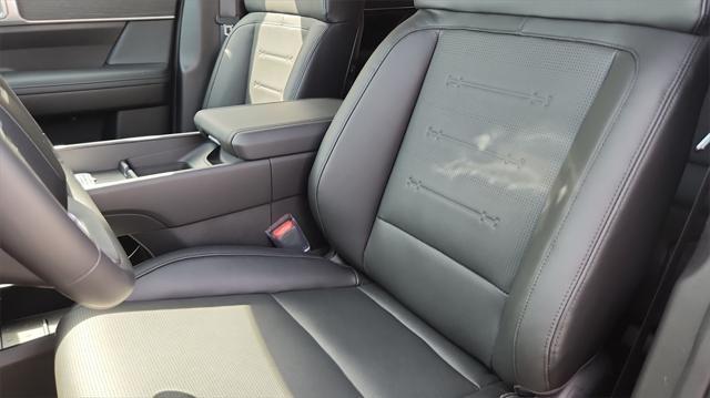 new 2025 Hyundai Santa Fe car, priced at $45,037