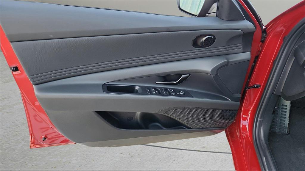 new 2025 Hyundai Elantra car, priced at $22,987