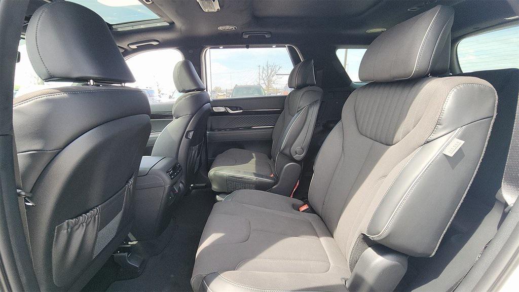 new 2025 Hyundai Palisade car, priced at $51,286