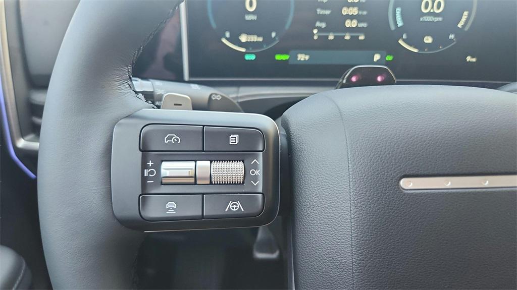 new 2025 Hyundai Santa Fe car, priced at $45,121