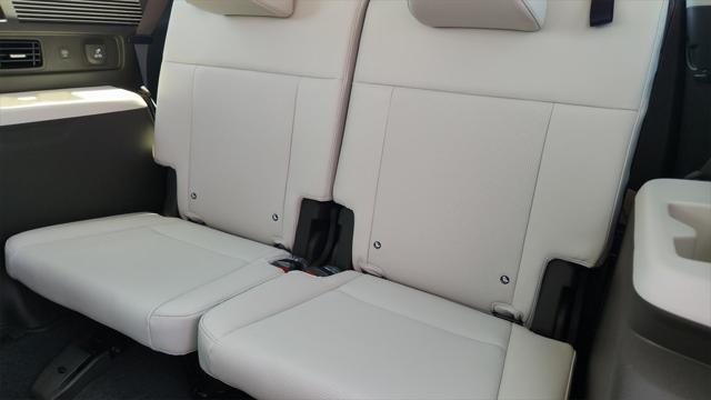 new 2025 Hyundai Santa Fe car, priced at $48,400
