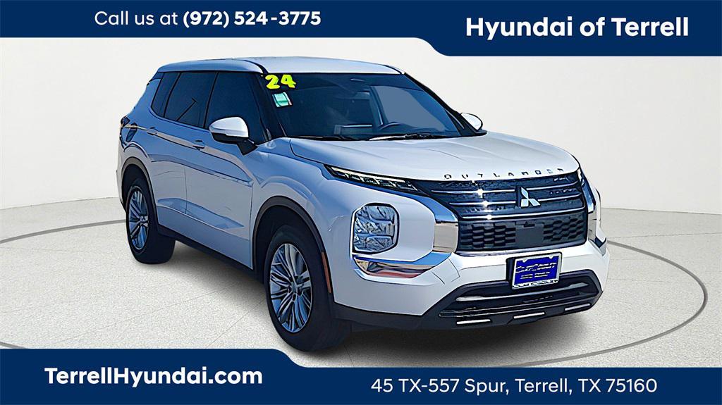 used 2024 Mitsubishi Outlander car, priced at $24,948
