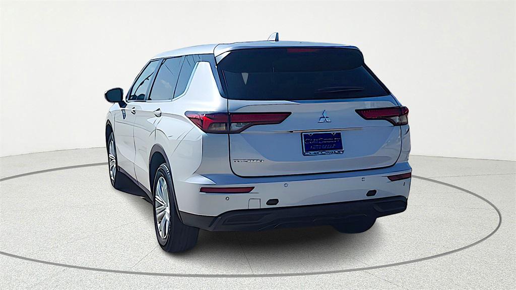 used 2024 Mitsubishi Outlander car, priced at $24,948