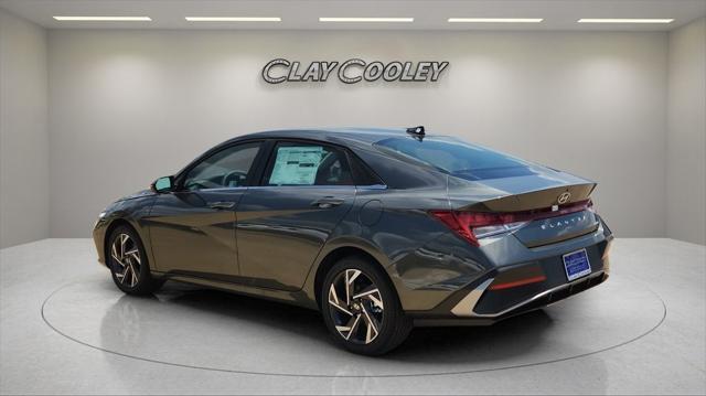 new 2025 Hyundai Elantra car, priced at $27,402