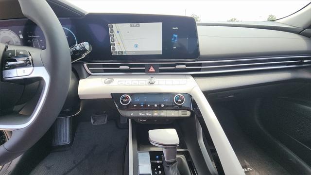 new 2025 Hyundai Elantra car, priced at $27,402