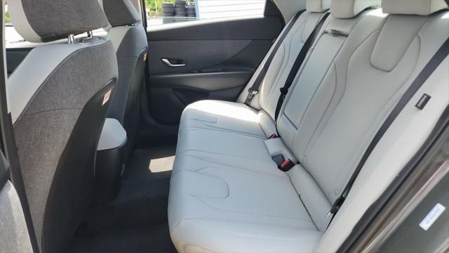 new 2025 Hyundai Elantra car, priced at $27,402