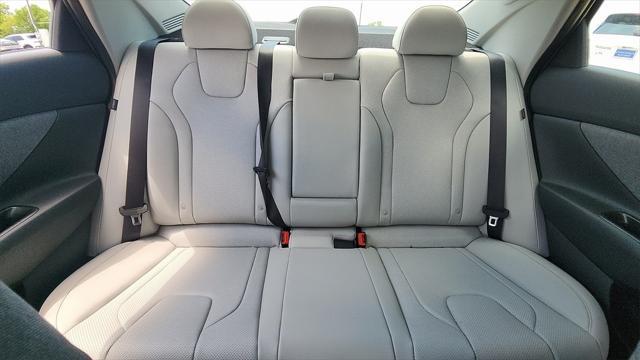 new 2025 Hyundai Elantra car, priced at $27,402