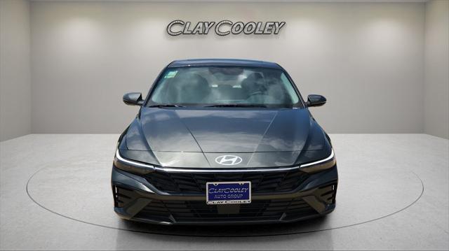 new 2025 Hyundai Elantra car, priced at $27,402