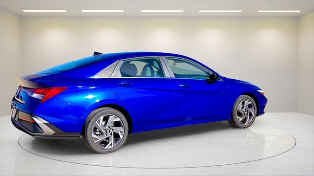 new 2025 Hyundai Elantra car, priced at $27,402