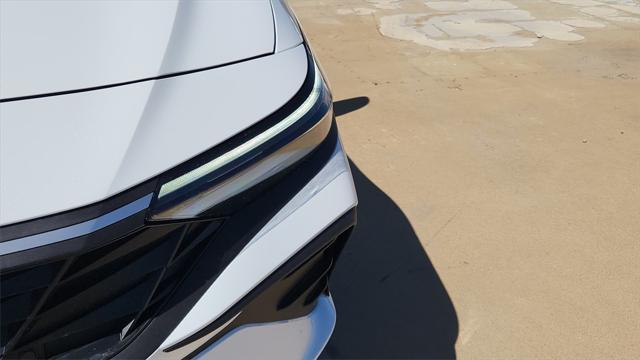 new 2025 Hyundai Elantra car, priced at $25,035