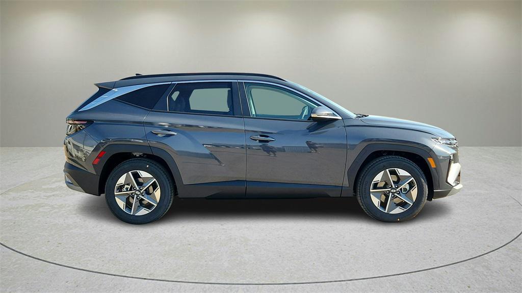 new 2025 Hyundai Tucson car, priced at $28,981