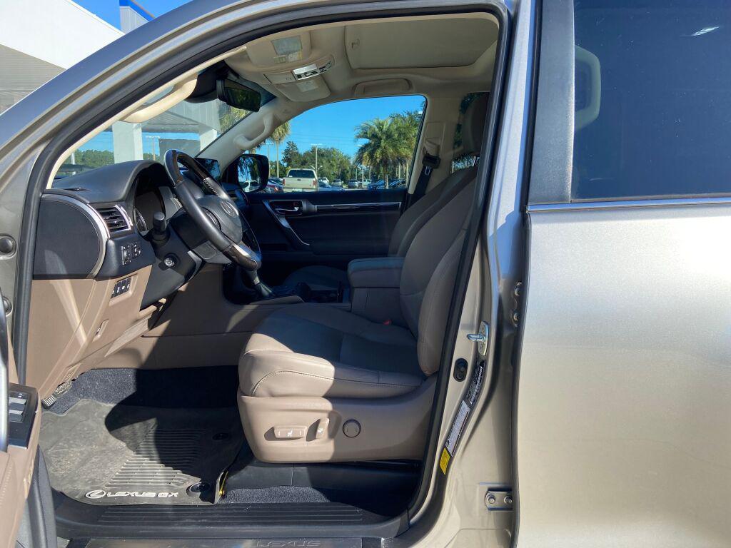 used 2023 Lexus GX 460 car, priced at $51,000