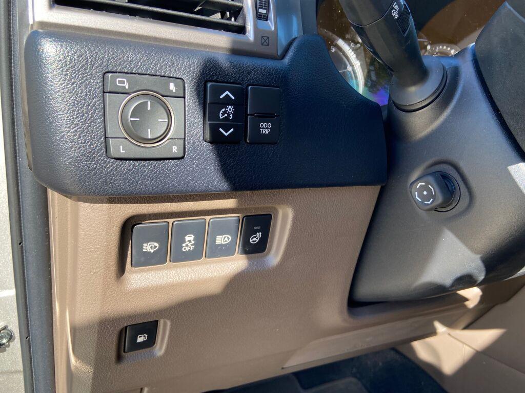 used 2023 Lexus GX 460 car, priced at $51,000
