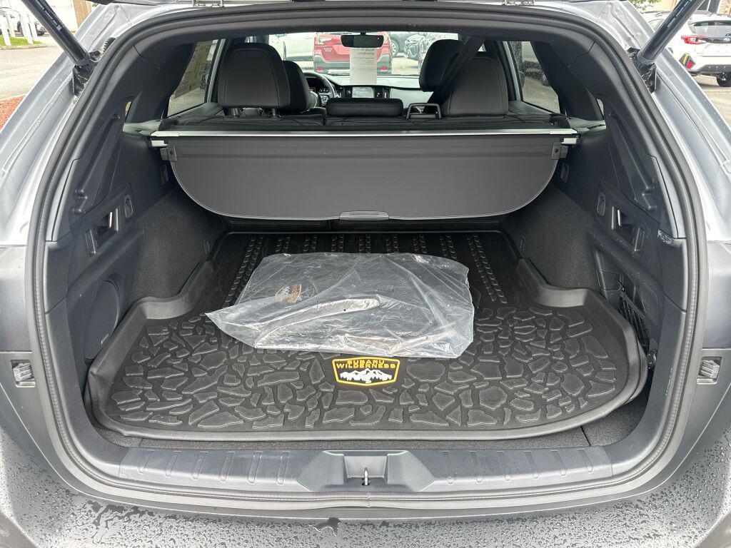 used 2025 Subaru Outback car, priced at $38,000
