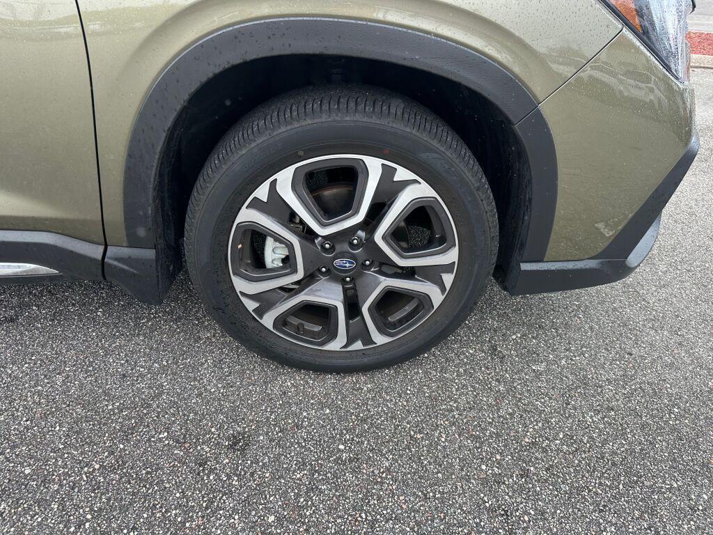 used 2024 Subaru Ascent car, priced at $39,000