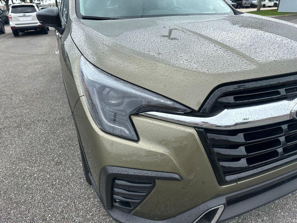 used 2024 Subaru Ascent car, priced at $39,000