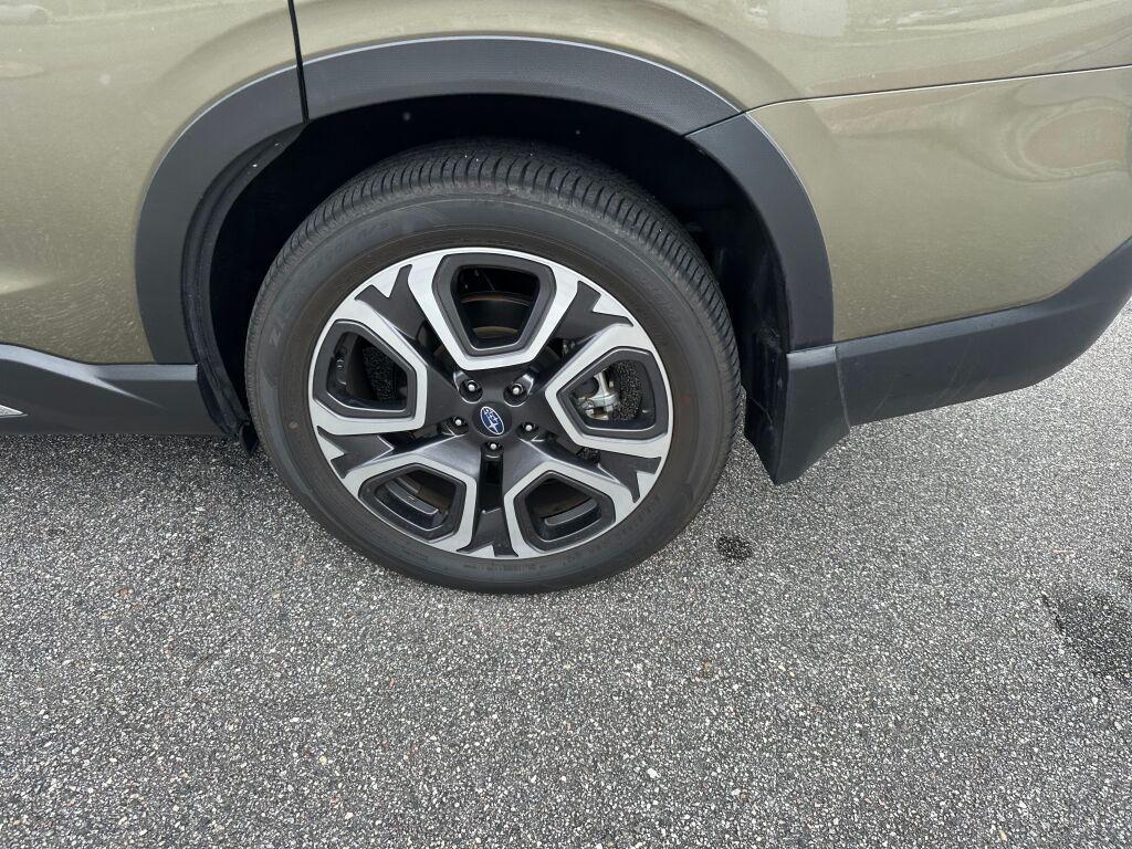 used 2024 Subaru Ascent car, priced at $39,000