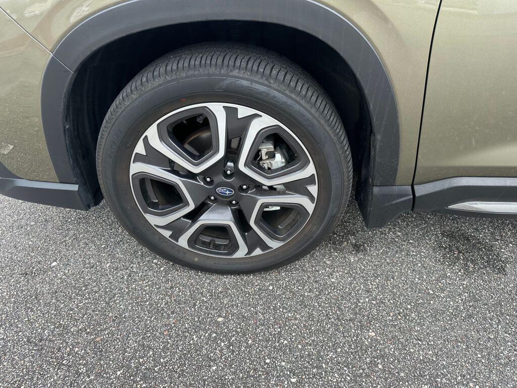 used 2024 Subaru Ascent car, priced at $39,000