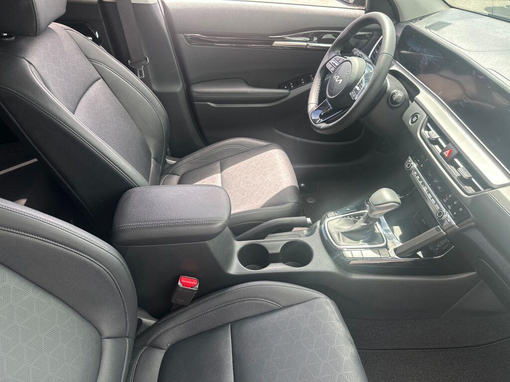 used 2024 Kia Seltos car, priced at $21,750