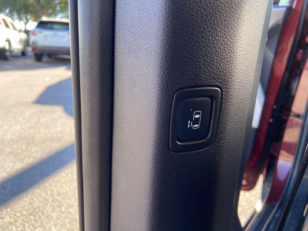 used 2022 Kia Carnival car, priced at $26,955