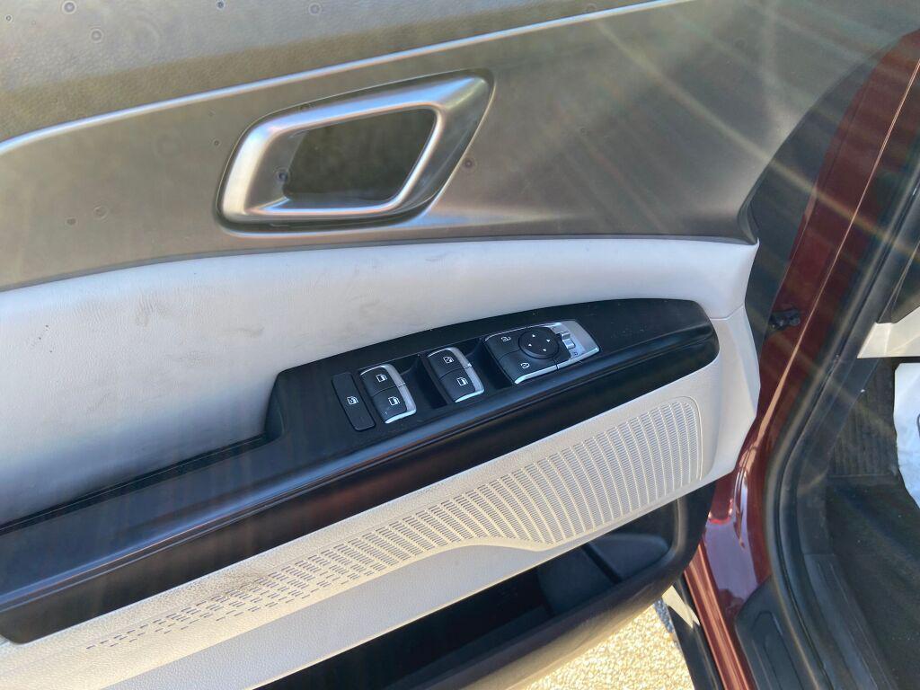 used 2022 Kia Carnival car, priced at $26,955