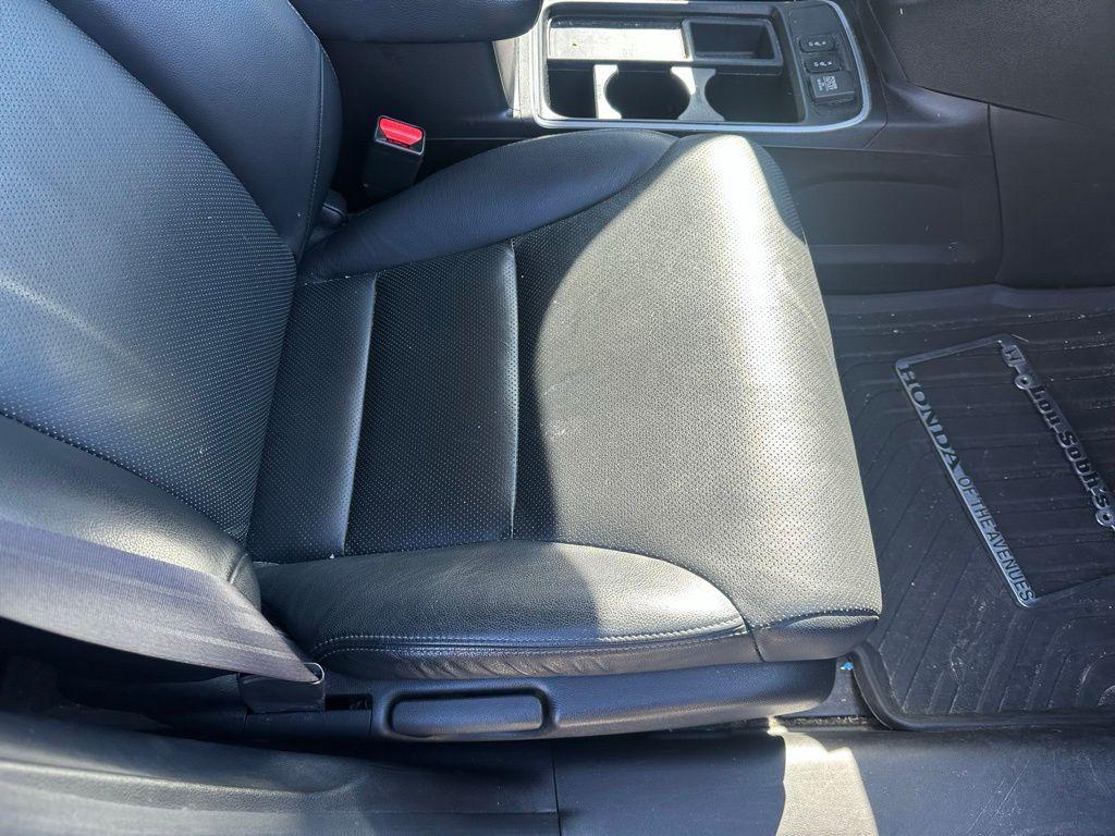 used 2015 Honda CR-V car, priced at $13,880