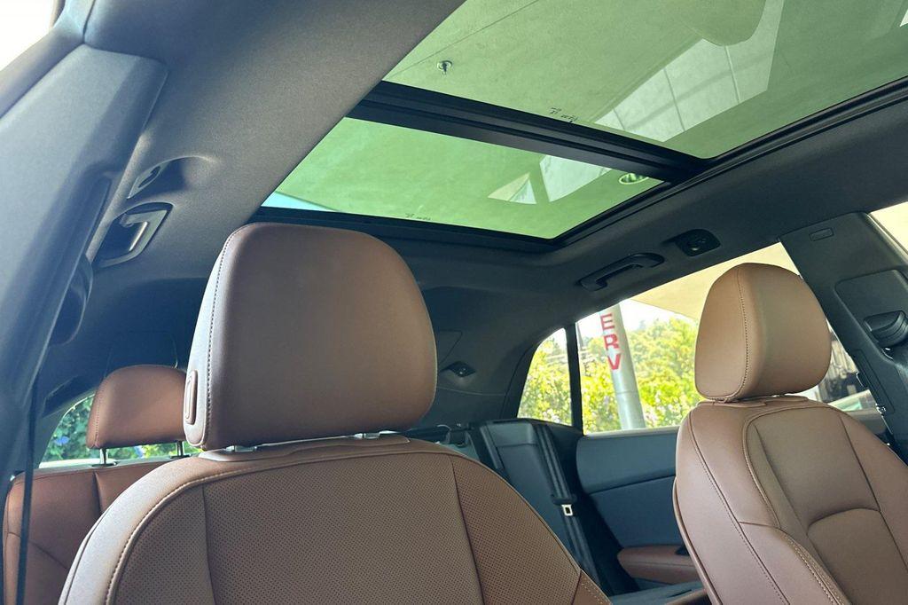 new 2025 Audi Q8 car, priced at $83,860