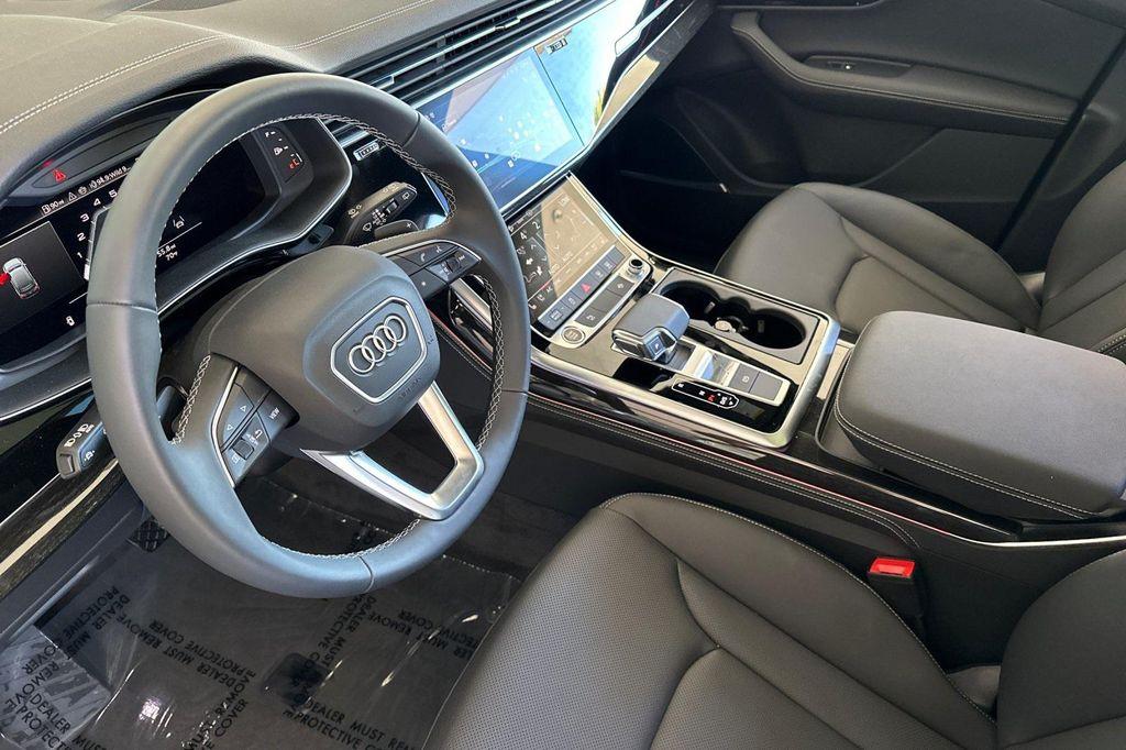 new 2025 Audi Q7 car, priced at $72,250