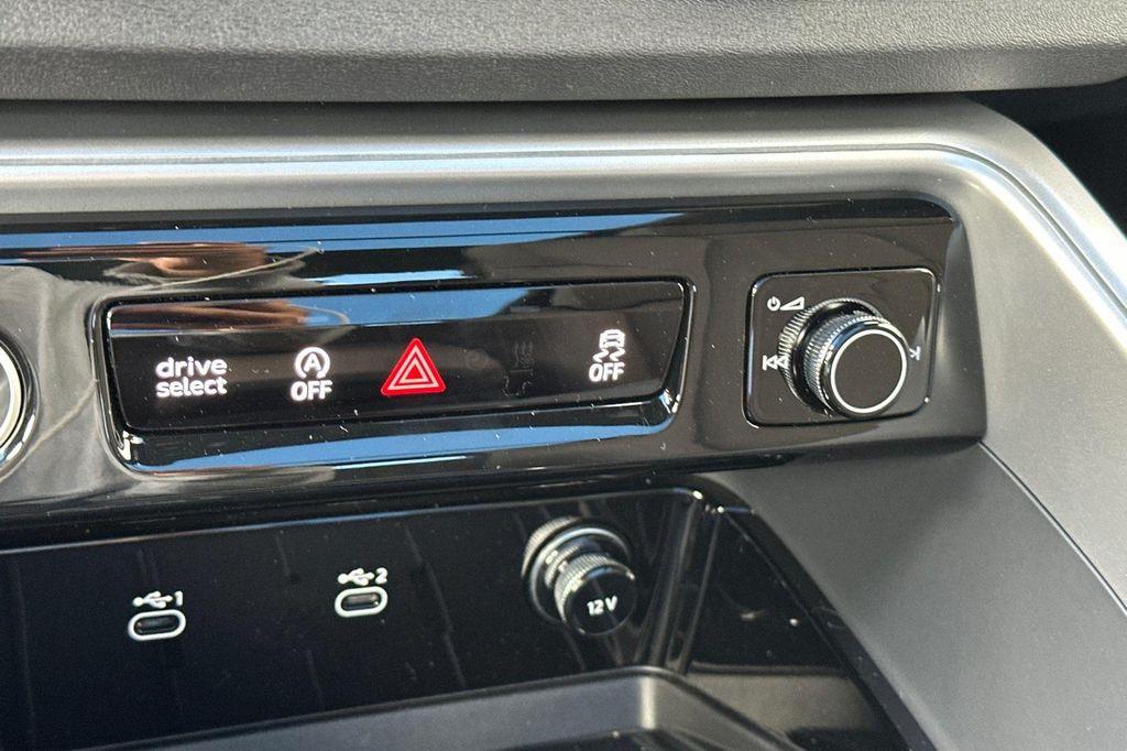 new 2025 Audi Q5 car, priced at $60,295