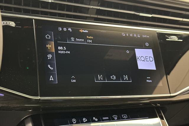 new 2025 Audi Q7 car, priced at $76,660
