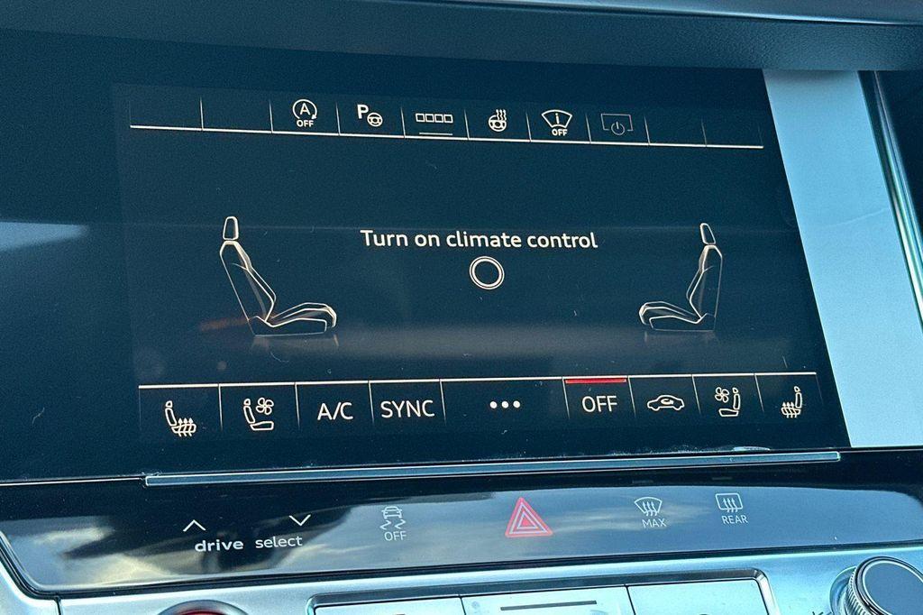 new 2026 Audi RS 6 Avant car, priced at $154,365