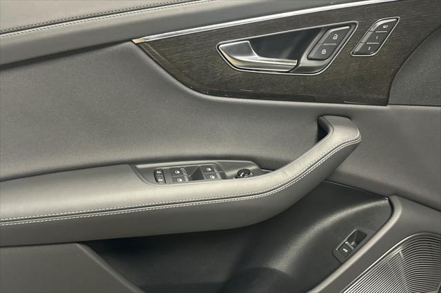 new 2025 Audi Q8 car, priced at $95,405