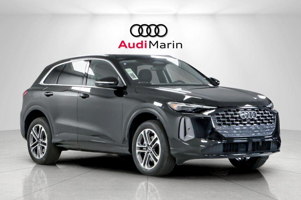 new 2025 Audi Q5 car, priced at $55,975