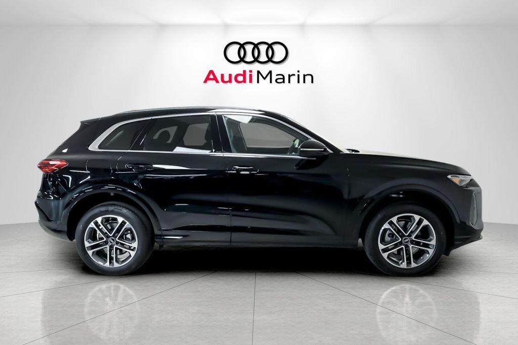 new 2025 Audi Q5 car, priced at $55,975