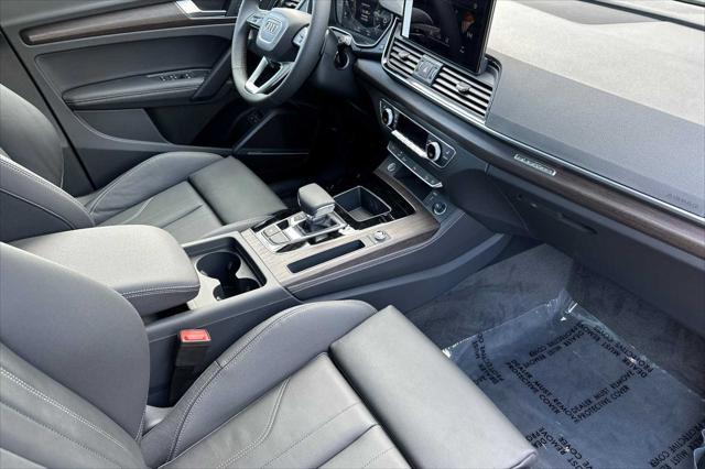 new 2025 Audi Q5 car, priced at $67,370