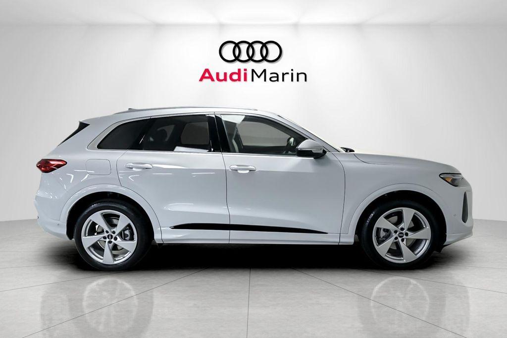 new 2025 Audi Q5 car, priced at $65,045