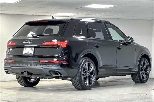 new 2025 Audi Q7 car, priced at $77,750