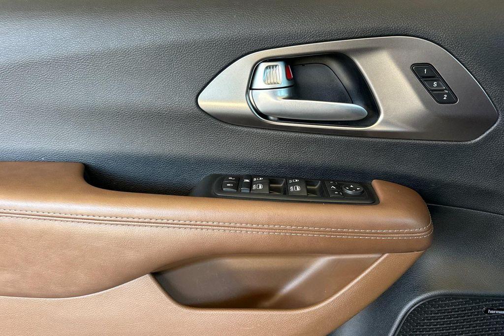 used 2017 Chrysler Pacifica car, priced at $15,726