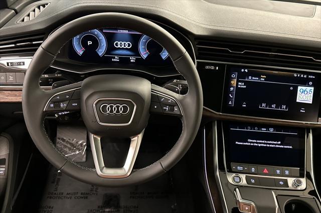 new 2025 Audi Q7 car, priced at $77,695