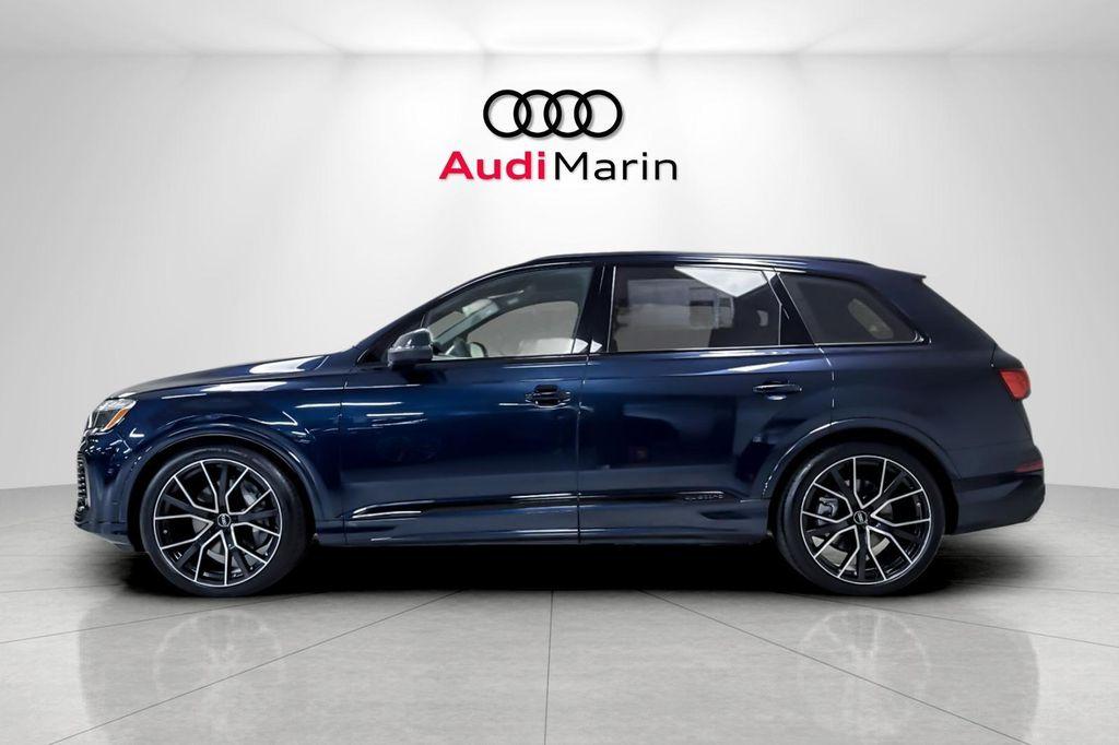 new 2025 Audi Q7 car, priced at $74,950