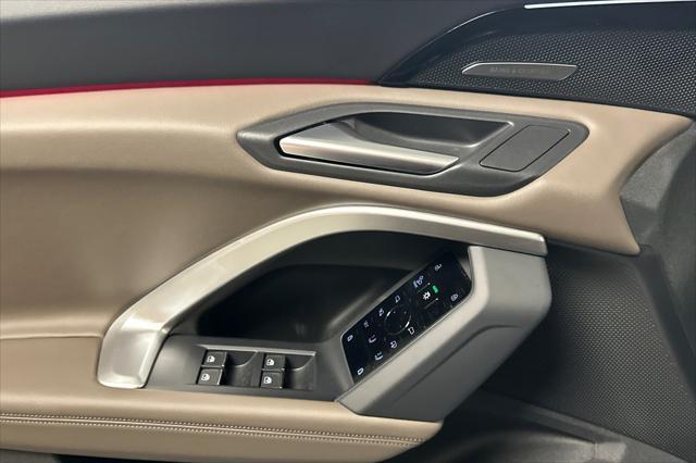new 2025 Audi Q5 car, priced at $61,390